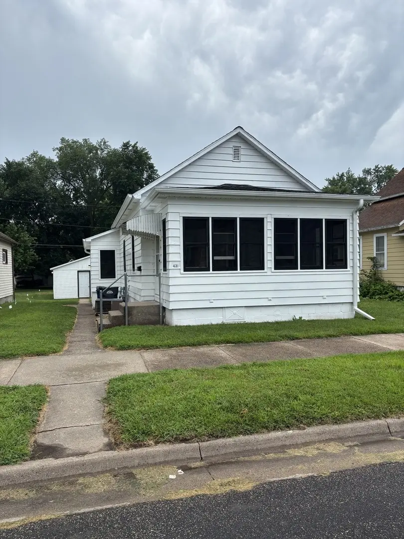 431 2nd AVE N, Clinton, IA 52732