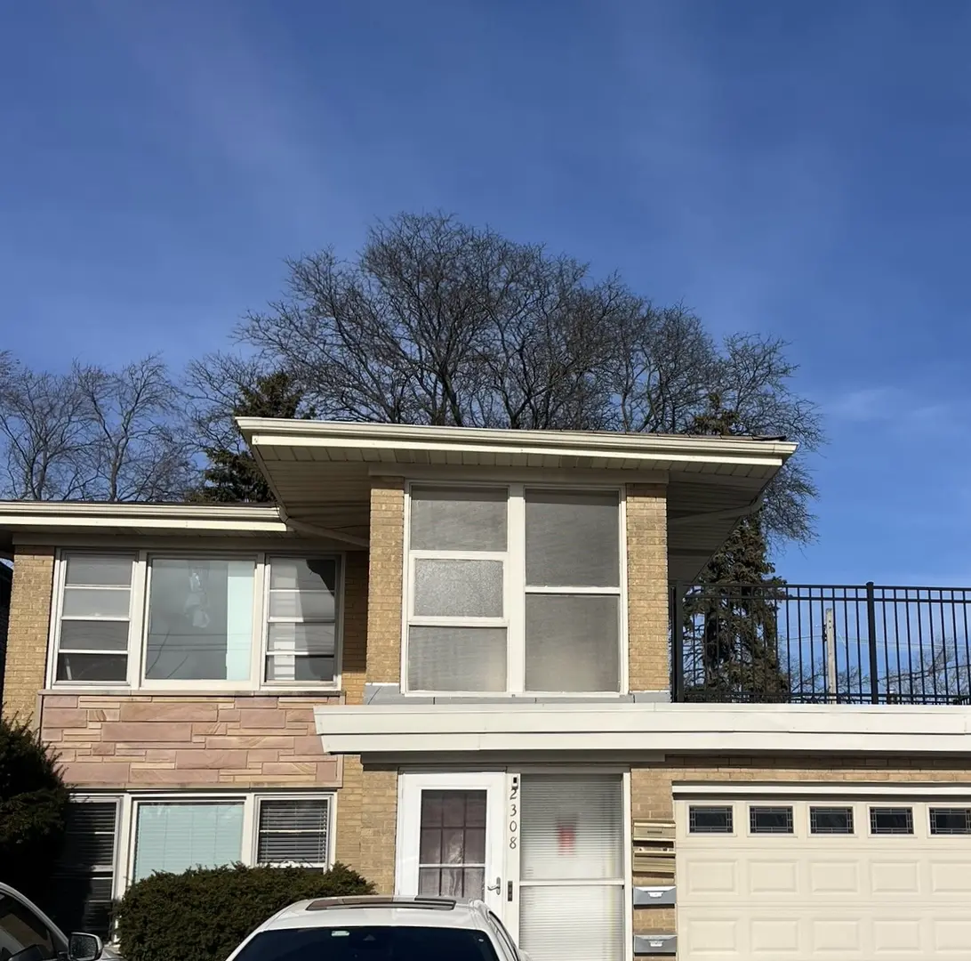 2308 Oakton ST #1, Park Ridge, IL 60068