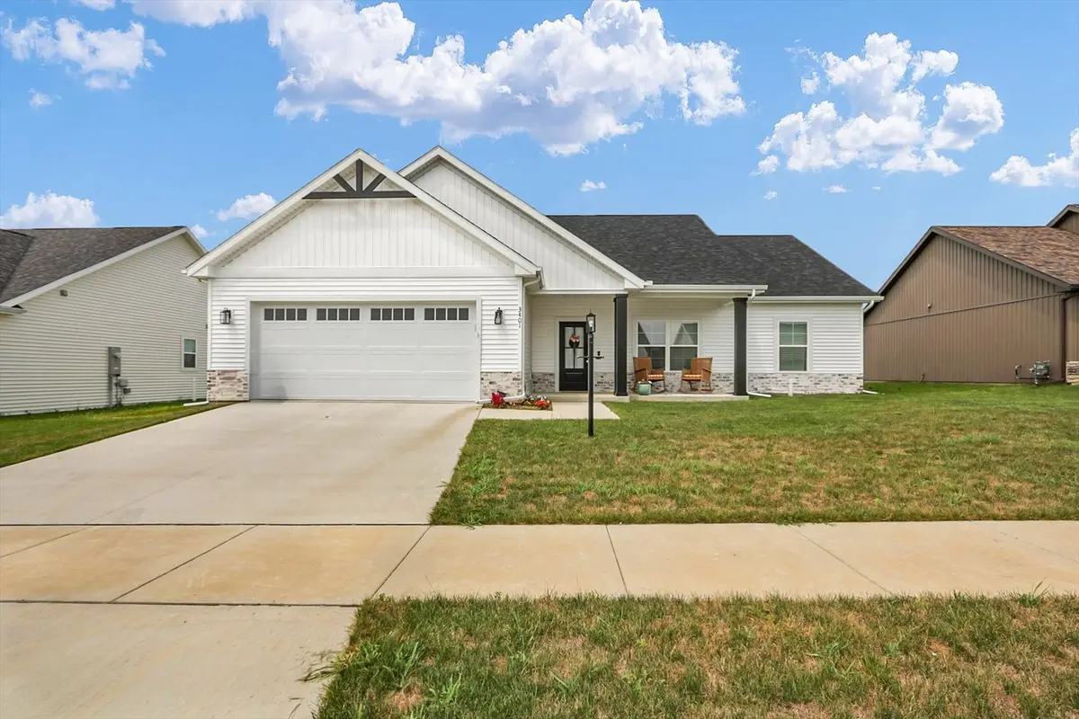 3401 Melissa LN, Urbana, IL 61802
