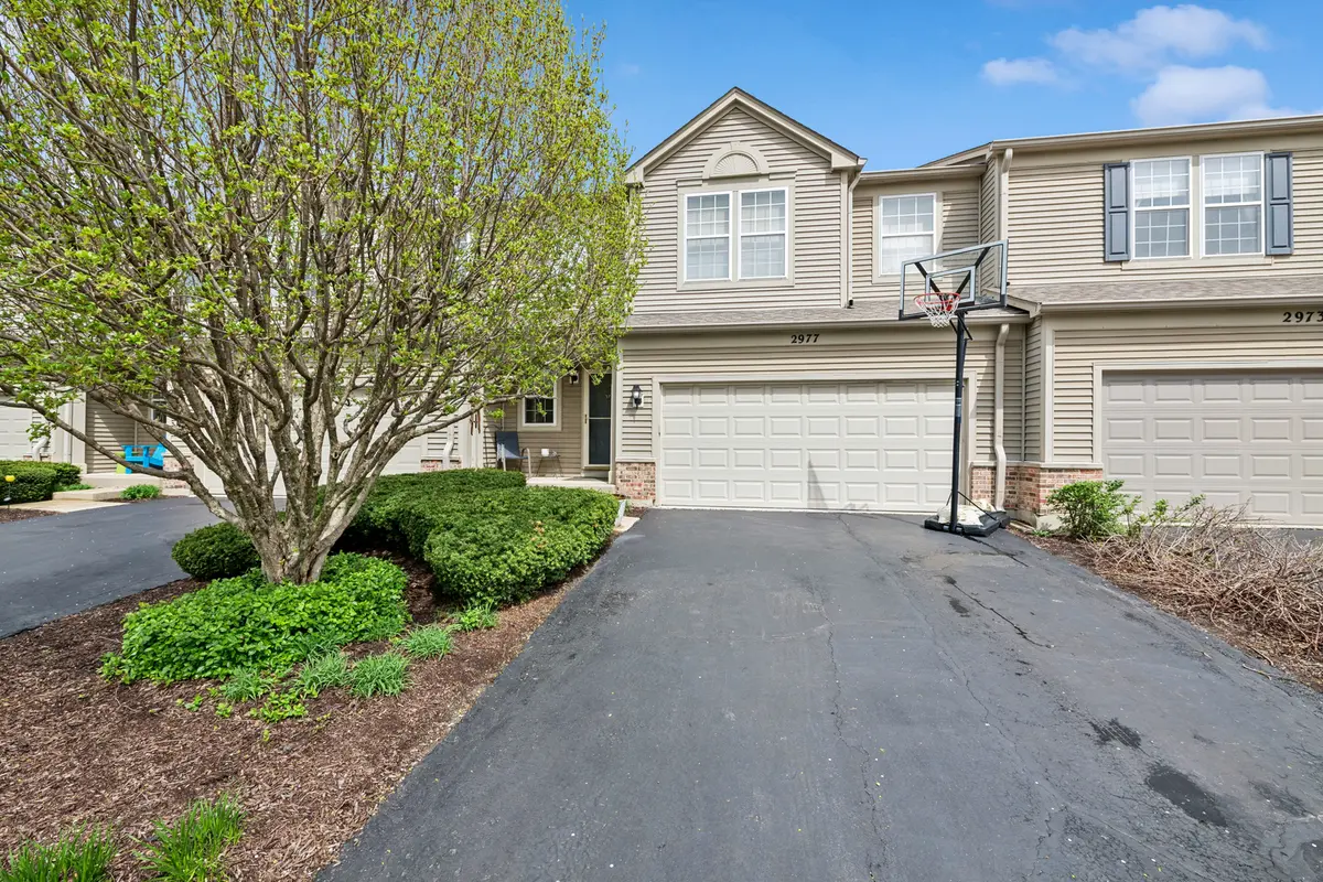 2977 Peachtree CIR, Aurora, IL 60502