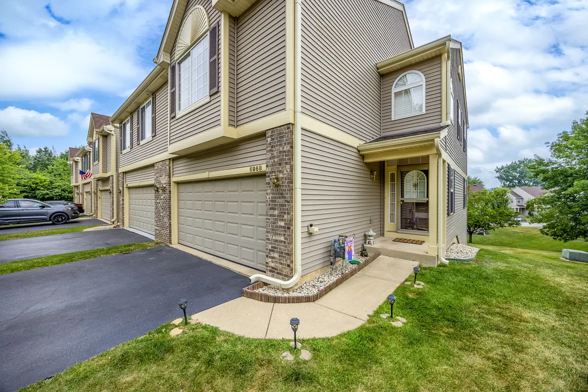 6968 Brightwater DR, Fox Lake, IL 60020