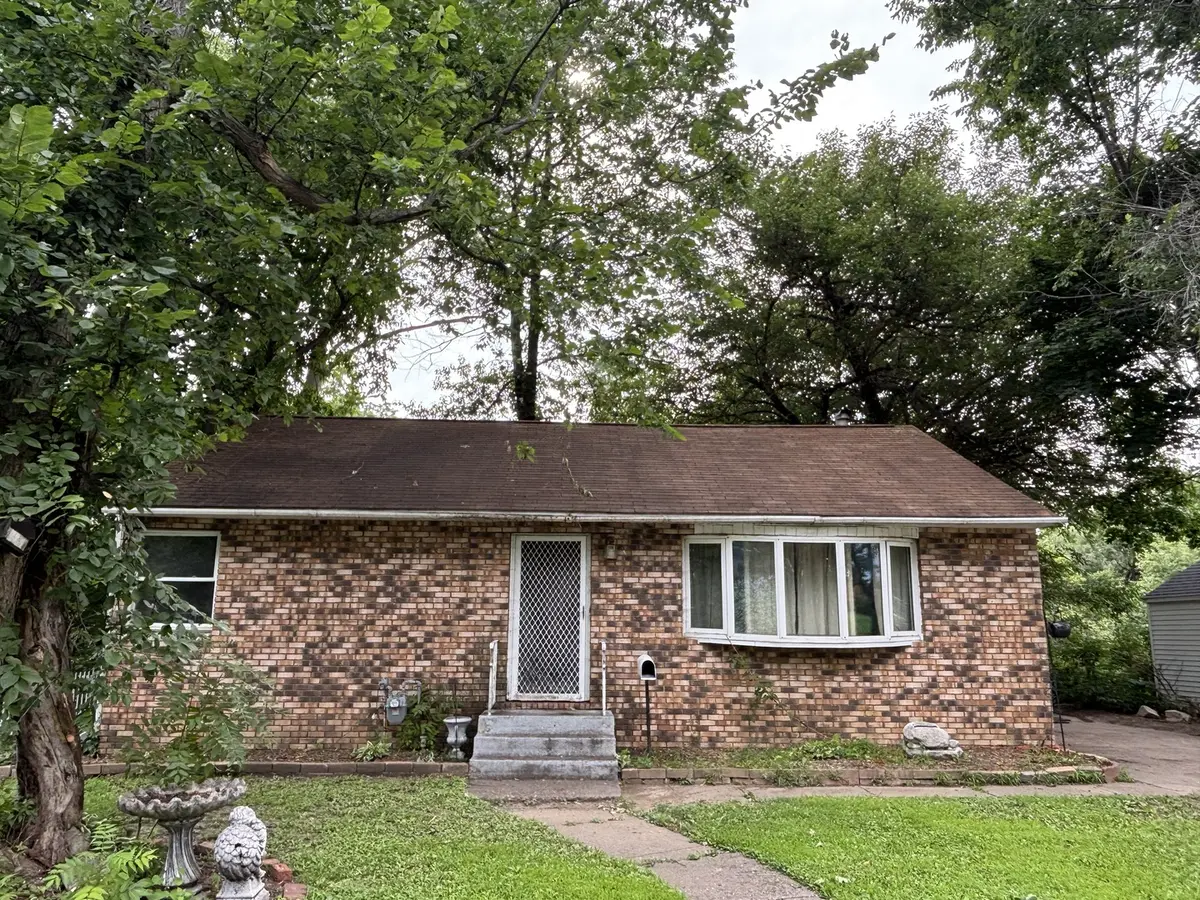 2110 Mound ST, Davenport, IA 52803