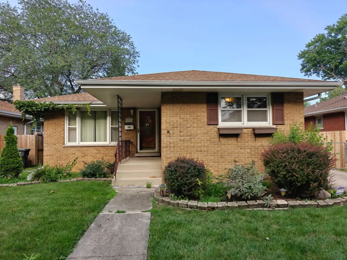 17717 Bernadine ST, Lansing, IL 60438