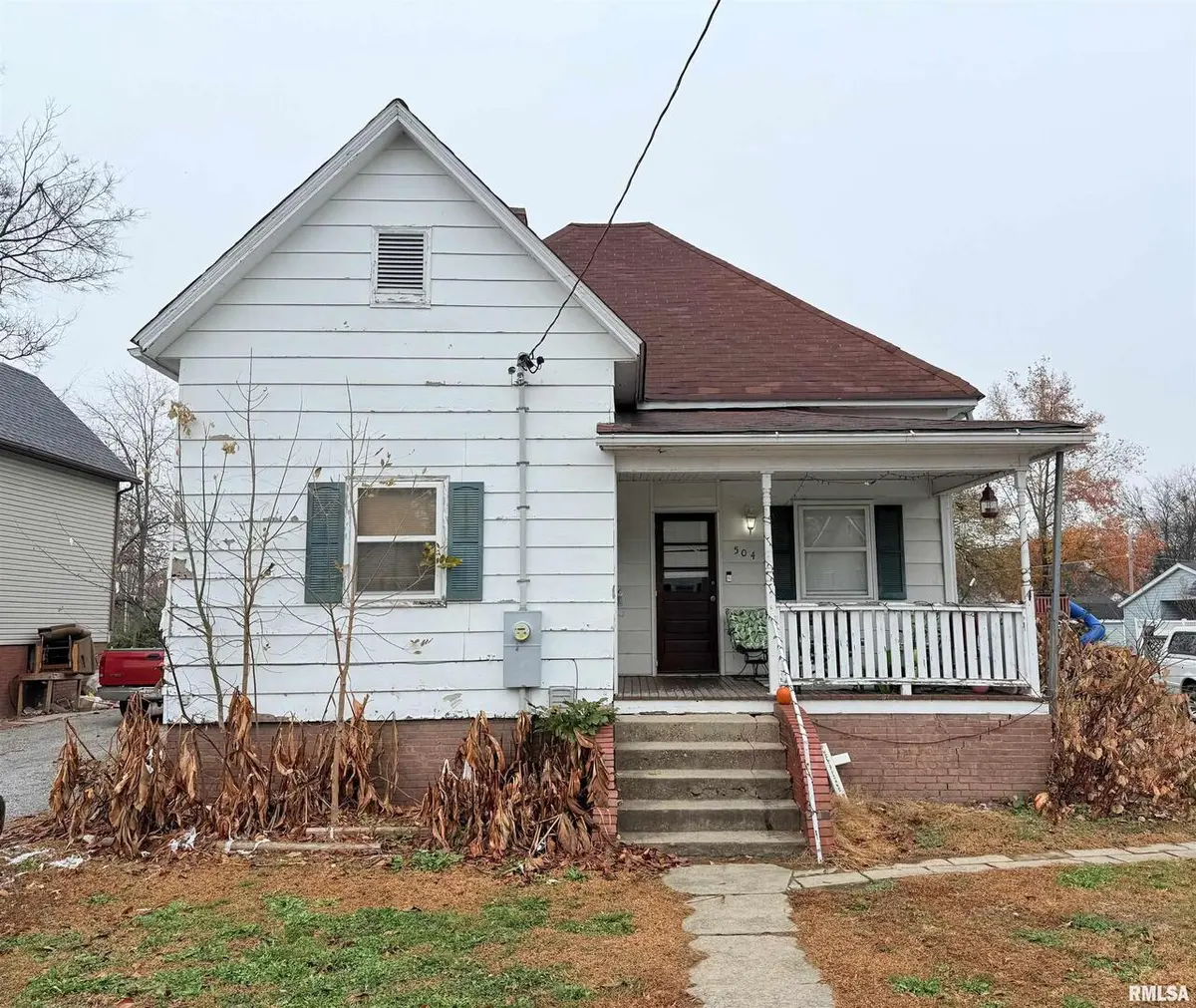 504 W SOUTH ST, Harrisburg, IL 62946