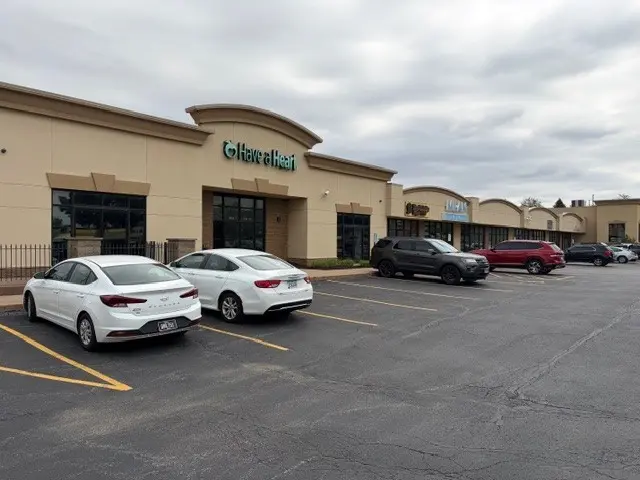 2222 E 53RD ST #10, Davenport, IA 52807
