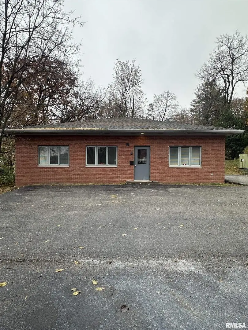822 17TH ST, Moline, IL 61265