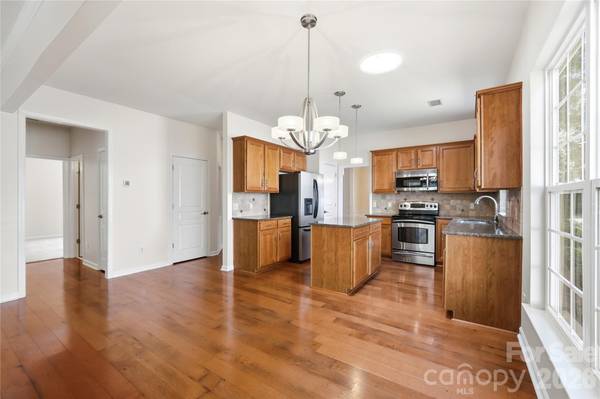 3229 Darlington RD, Charlotte, NC 28105