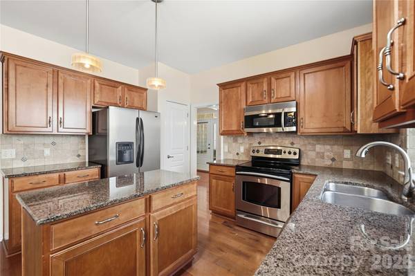 3229 Darlington RD, Charlotte, NC 28105