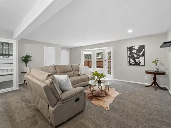 8337 Lowell AVE #1, Overland Park, KS 66212