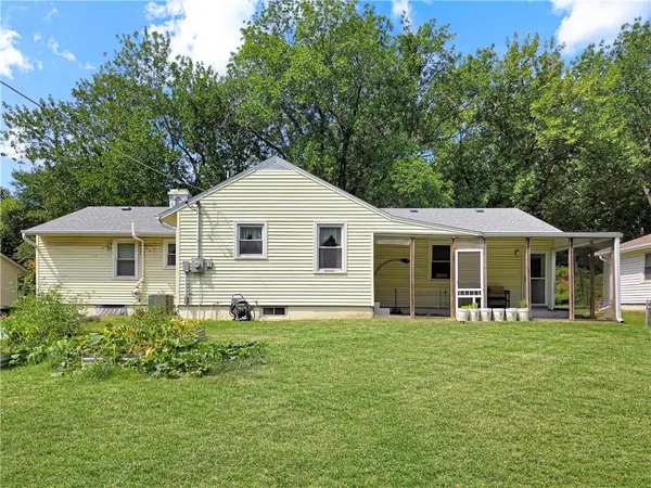 2623 Vernon ST, North Kansas City, MO 64116