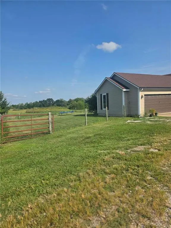 1944 Old HWY 50 N/A, Ottawa, KS 66067