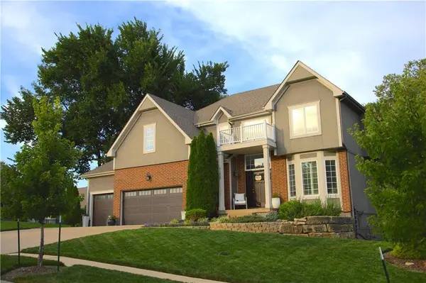 21310 W 81st PL, Lenexa, KS 66220