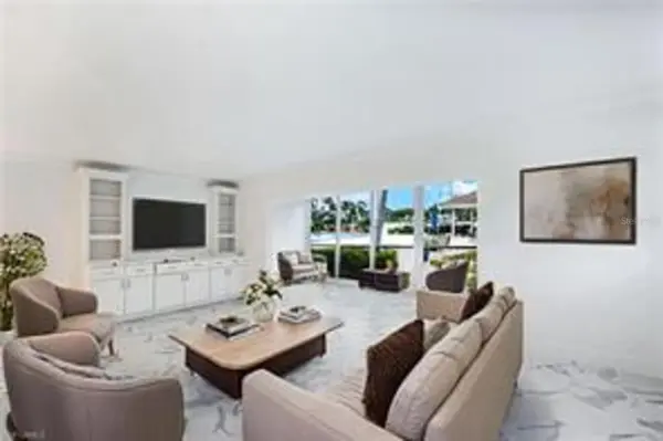 222 HARBOUR DR #114, Naples, FL 34103