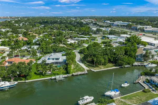 7616 COVE TER, Sarasota, FL 34231