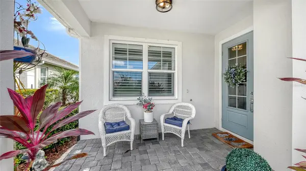 8152 STERNWAY RD, Sarasota, FL 34240