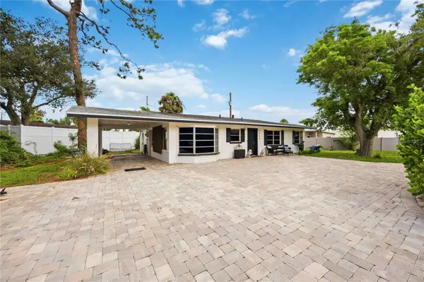 1909 BUCCANEER DR, Sarasota, FL 34231