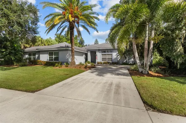 2686 DICK WILSON DR, Sarasota, FL 34240