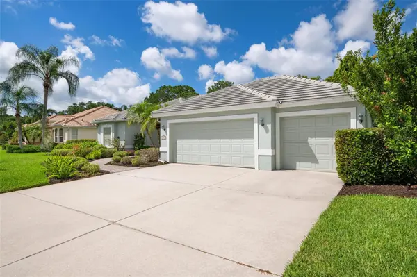 5249 FAR OAK CIR, Sarasota, FL 34238
