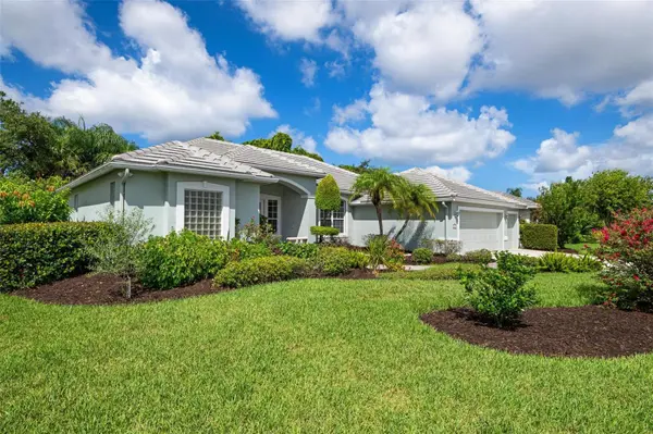 5249 FAR OAK CIR, Sarasota, FL 34238