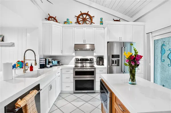 Address not disclosed, Longboat Key, FL 34228