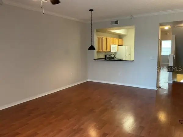 5711 BENTGRASS DR #19-211, Sarasota, FL 34235