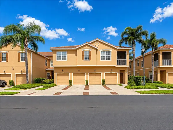 3426 PARKRIDGE CIR #34-105, Sarasota, FL 34243