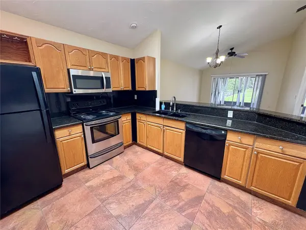 4007 39TH ST W, Bradenton, FL 34205