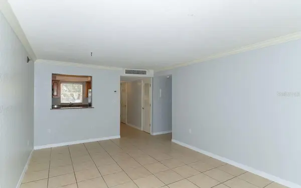 942 LA COSTA CIR #9, Sarasota, FL 34237