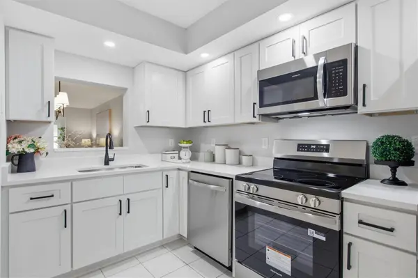 1241 S MARTIN LUTHER KING JR AVE #104, Clearwater, FL 33756