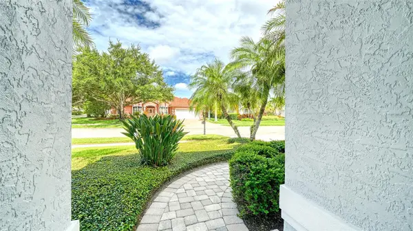 5325 ANTHONY LN, Sarasota, FL 34233