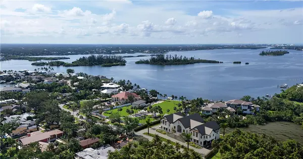 546 FREELING DR, Sarasota, FL 34242