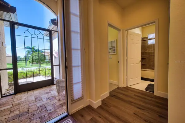 8053 STIRLING FALLS CIR, Sarasota, FL 34243