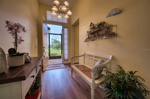 8053 STIRLING FALLS CIR, Sarasota, FL 34243