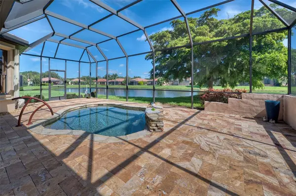 8053 STIRLING FALLS CIR, Sarasota, FL 34243