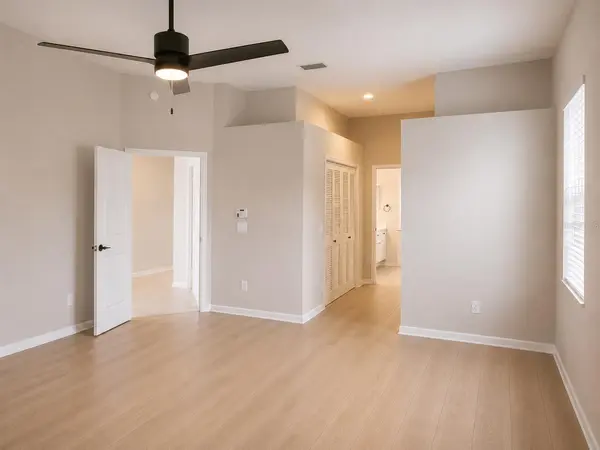 4910 FLAGSTONE DR, Sarasota, FL 34238