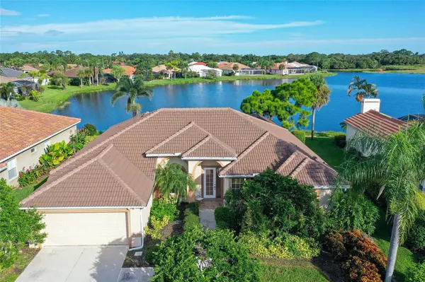 5113 FAR OAK CIR, Sarasota, FL 34238