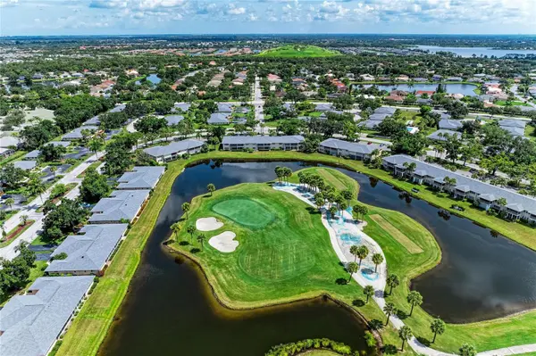 6999 W COUNTRY CLUB DR N #123, Sarasota, FL 34243