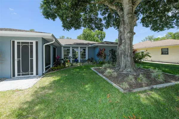 1625 BAY HILL CIR, Sarasota, FL 34232