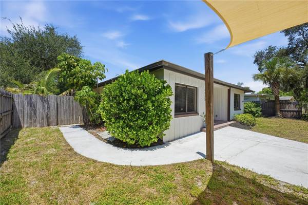4925 REMINGTON DR, Sarasota, FL 34234