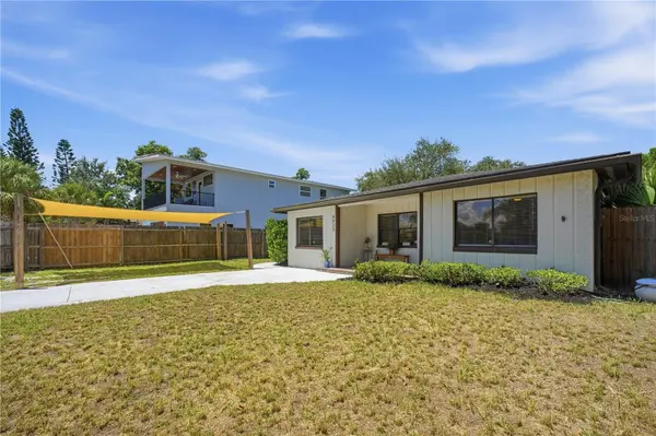 4925 REMINGTON DR, Sarasota, FL 34234