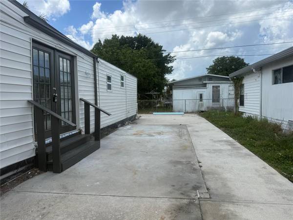 512 51ST AVENUE DR W, Bradenton, FL 34207
