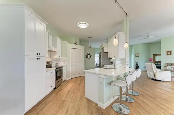 7102 42ND CT E, Sarasota, FL 34243