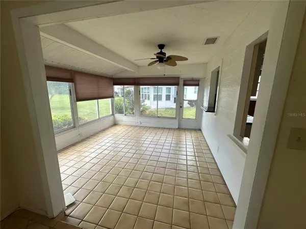 4242 OAKHURST CIR E, Sarasota, FL 34233