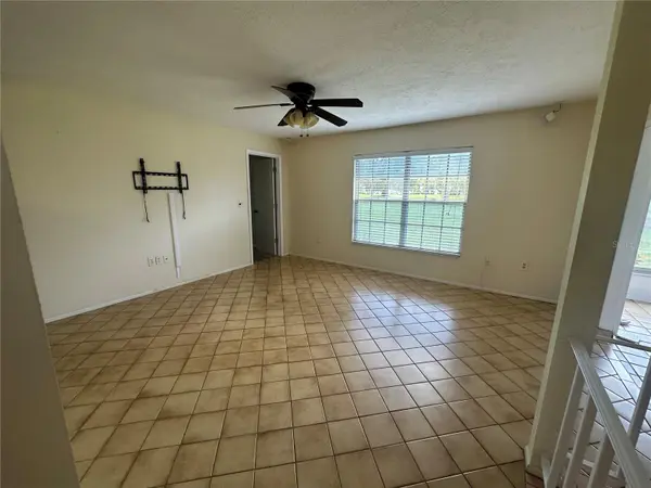 4242 OAKHURST CIR E, Sarasota, FL 34233