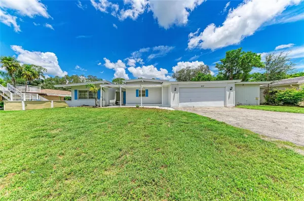 413 WHITFIELD AVE, Sarasota, FL 34243