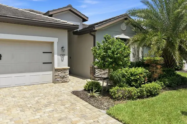 17327 BLUE RIDGE PL, Bradenton, FL 34211