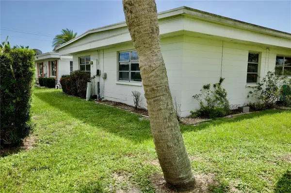 1741 CARIBBEAN CIR #13, Venice, FL 34293