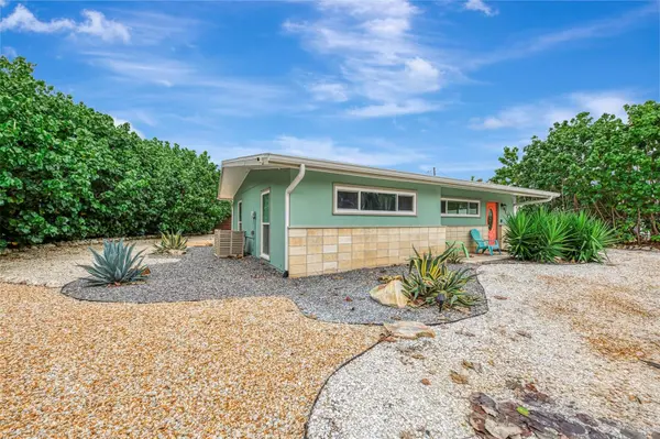 4626 GLEASON AVE, Sarasota, FL 34242