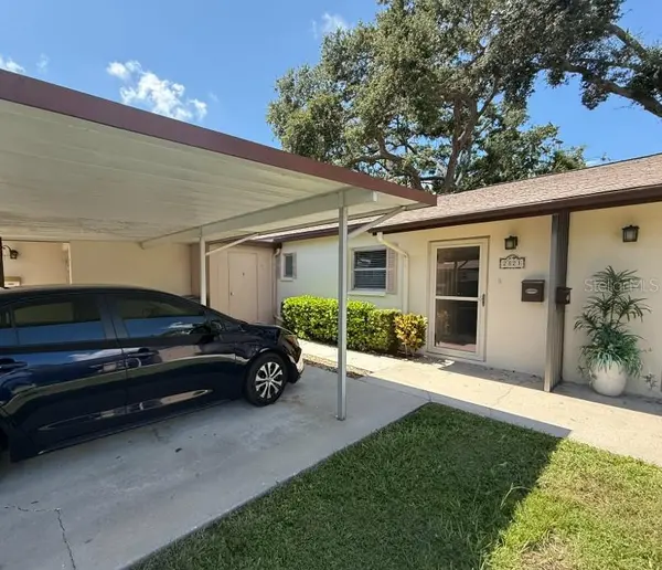 2821 SWIFTON DR #10, Sarasota, FL 34231