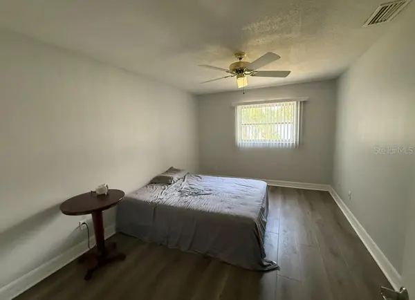 2821 SWIFTON DR #10, Sarasota, FL 34231